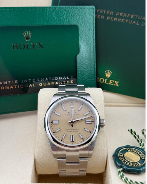 Rolex Oyster Perpetual 41 Beige (New Model) - Imagen 3