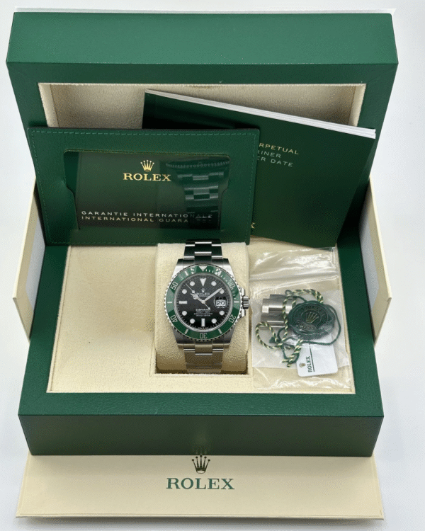Rolex Submariner Date “Starbucks” Ref 126610LV - Imagen 2